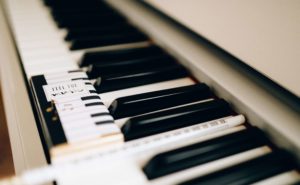 View of keyboard from the end.